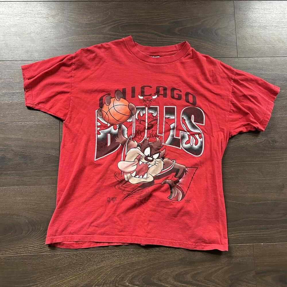 American Vintage Men's Red and Black Tshirt